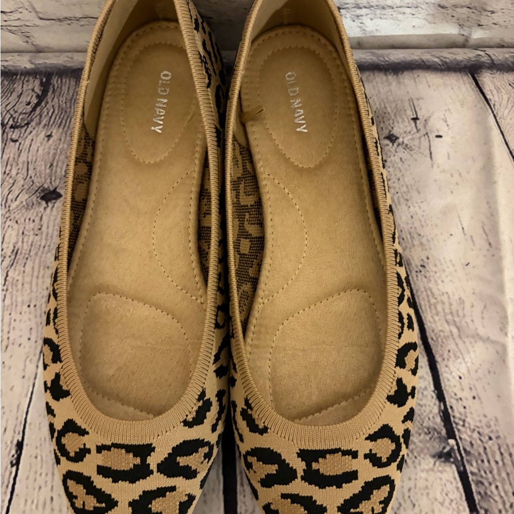 Old Navy Stylish Leopard Print Flats Size 11 Women’s - Picture 3 of 5